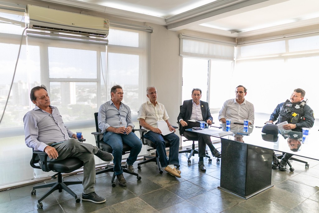 Revitalização do Centro Histórico de Cuiabá: Ações em Debate com a Prefeitura e Associações Revitalização do Centro Histórico de Cuiabá: Ações em Debate com a Prefeitura e Associações