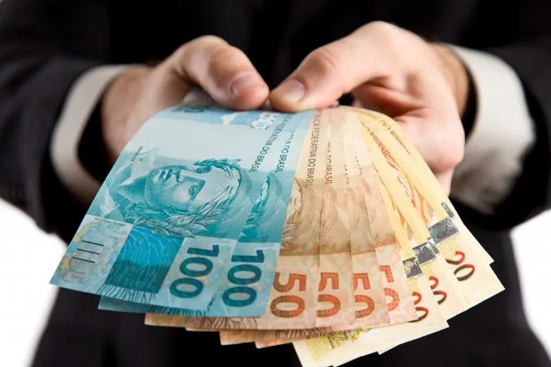 Isenção do Imposto de Renda pode injetar R$ 1,3 bilhão por ano na economia de Mato Grosso Isenção do Imposto de Renda pode injetar R$ 1,3 bilhão por ano na economia de Mato Grosso