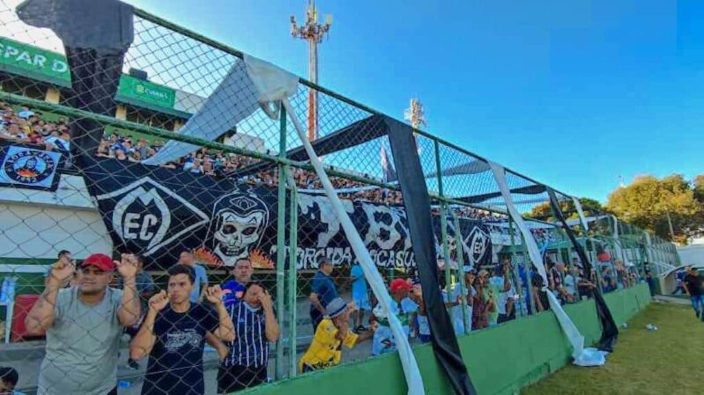 Juíza Libera Entrada de Instrumentos Musicais para Torcida do Mixto no Estádio