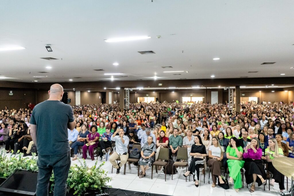 Prefeito Inaugura Semana Pedagógica com Foco na Valorização da Educação e Inclusão Prefeito Inaugura Semana Pedagógica com Foco na Valorização da Educação e Inclusão