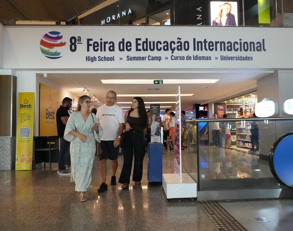 Feira Internacional de Educação em Cuiabá: Oportunidades de High School para Estudantes Feira Internacional de Educação em Cuiabá: Oportunidades de High School para Estudantes
