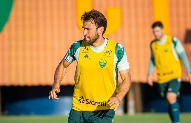 Alan Empereur se aproxima do retorno e pode reforçar o Cuiabá em maio Alan Empereur se aproxima do retorno e pode reforçar o Cuiabá em maio