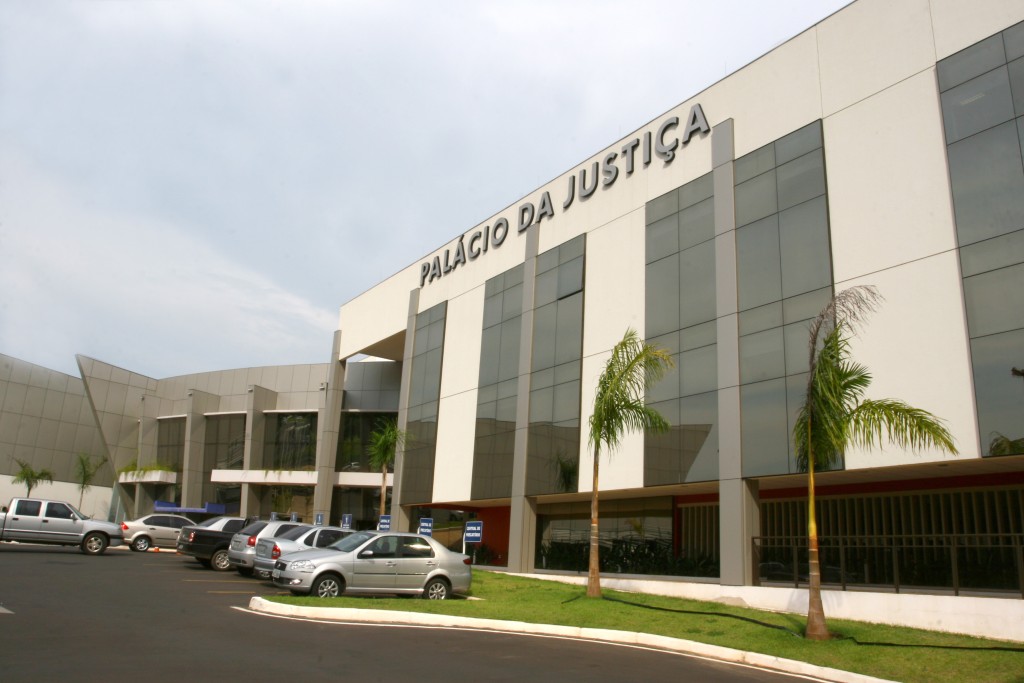 Cemulher Apresenta Iniciativas no Combate à Violência Doméstica em Conferência Nacional Cemulher Apresenta Iniciativas no Combate à Violência Doméstica em Conferência Nacional