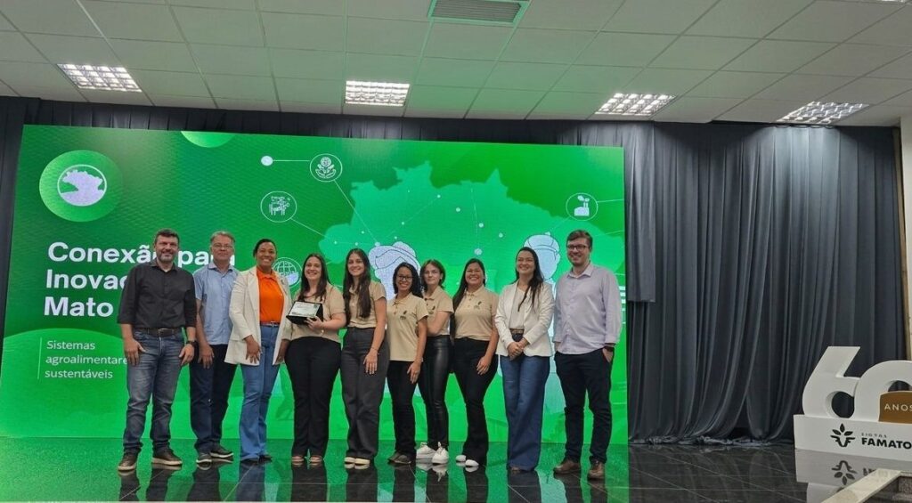 Projeto da Unemat Recebe Prêmio por Inovação Sustentável no Controle de Lagartas Projeto da Unemat Recebe Prêmio por Inovação Sustentável no Controle de Lagartas