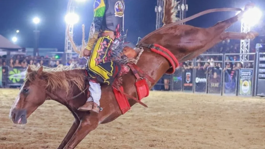 Rodeio Cutiano no Mato Grosso AgroFestival: Tradição e Cultura em Montarias