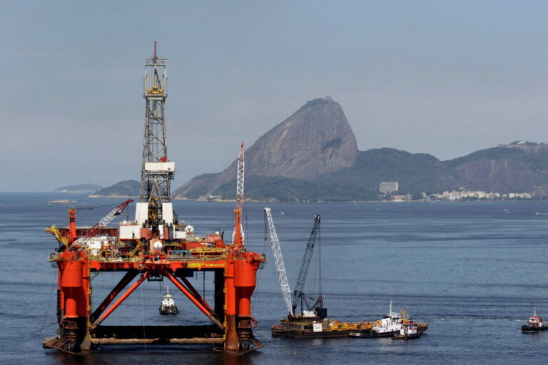 Alteração na Distribuição dos Royalties do Petróleo: Uma Necessidade Urgente? Alteração na Distribuição dos Royalties do Petróleo: Uma Necessidade Urgente?