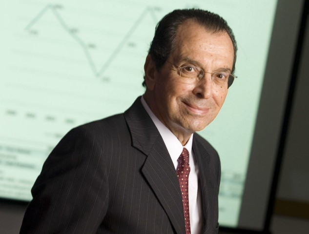 Morre Carlos Antonio Rocca, Economista e Referência em Finanças, aos 85 Anos Morre Carlos Antonio Rocca, Economista e Referência em Finanças, aos 85 Anos