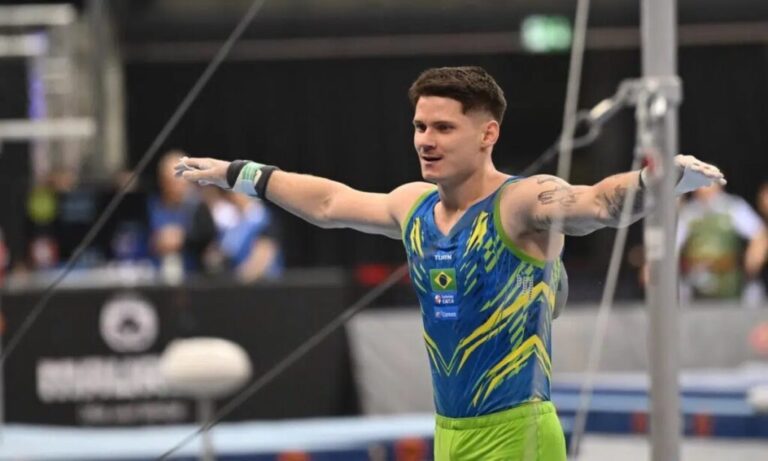 Diogo Soares Brilha e Conquista Prata em Torneio Internacional de Ginástica Diogo Soares Brilha e Conquista Prata em Torneio Internacional de Ginástica