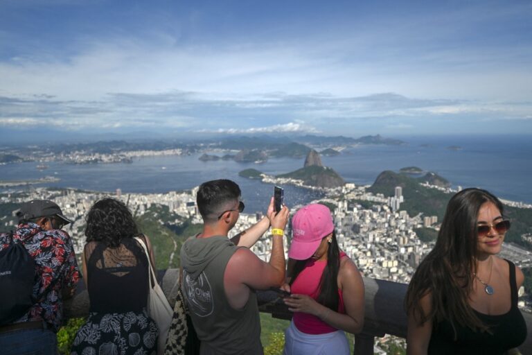 Rio de Janeiro: Arrecadação com Turismo Cresce em Dois Dígitos em 2025 Rio de Janeiro: Arrecadação com Turismo Cresce em Dois Dígitos em 2025