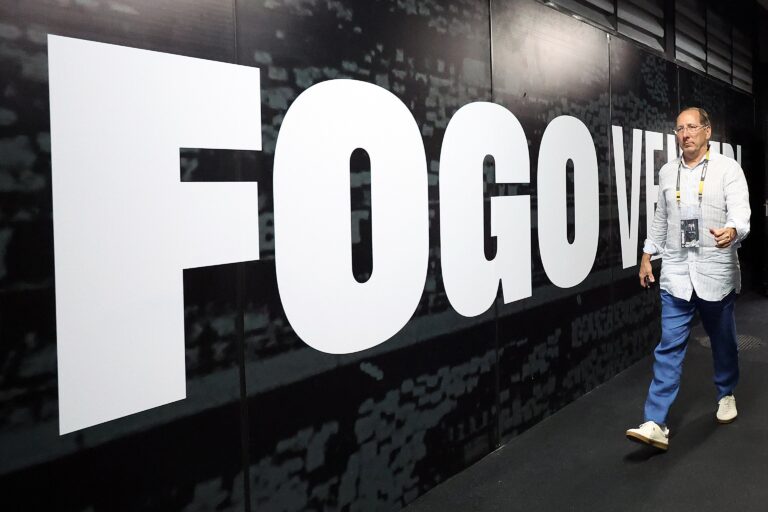 SAF do Botafogo Justifica Acordos com Lyon e Estratégia Financeira Compartilhada SAF do Botafogo Justifica Acordos com Lyon e Estratégia Financeira Compartilhada