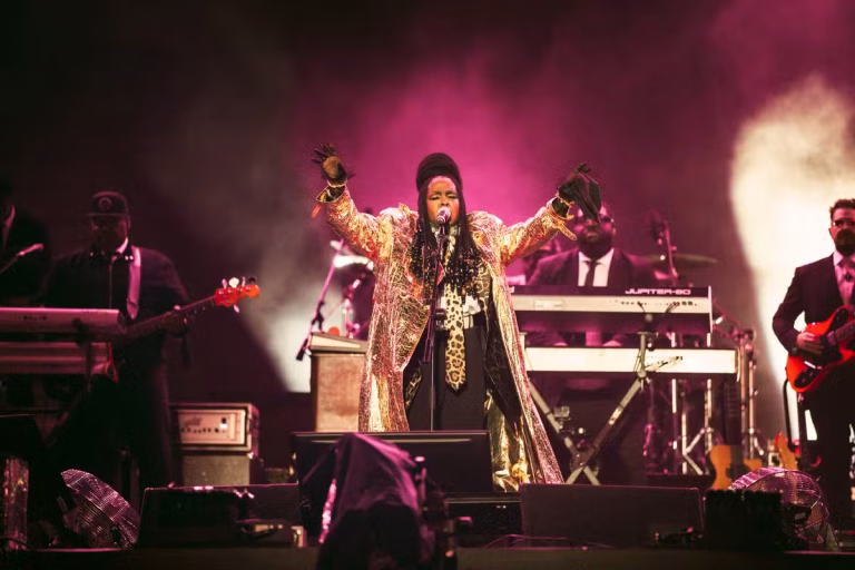 Lauryn Hill, Wyclef Jean e Ludmilla Agitam o Global Citizen Live no Rio Lauryn Hill, Wyclef Jean e Ludmilla Agitam o Global Citizen Live no Rio