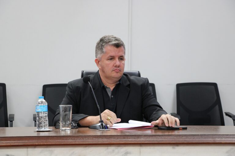 Secretária de Educação de Rio Preto Detalha Contrato de R$ 15 Milhões para Materiais Didáticos