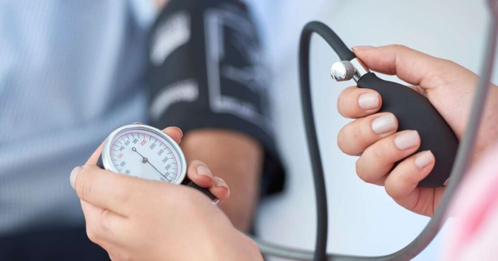 “IA Inova na Detecção de Pressão Alta Crônica pela Voz com Precisão de 84%” 22ia inova na deteccao