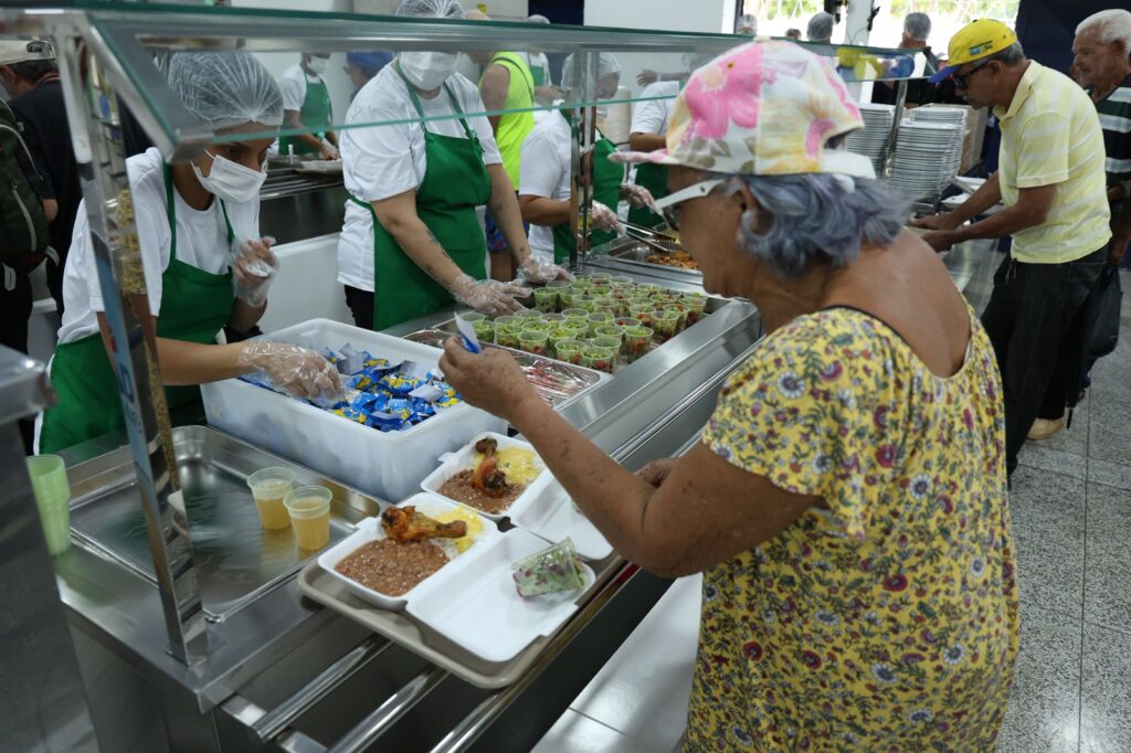 Restaurantes Comunitários do DF Superam 17 Milhões de Refeições em 2025 Imagem do artigo