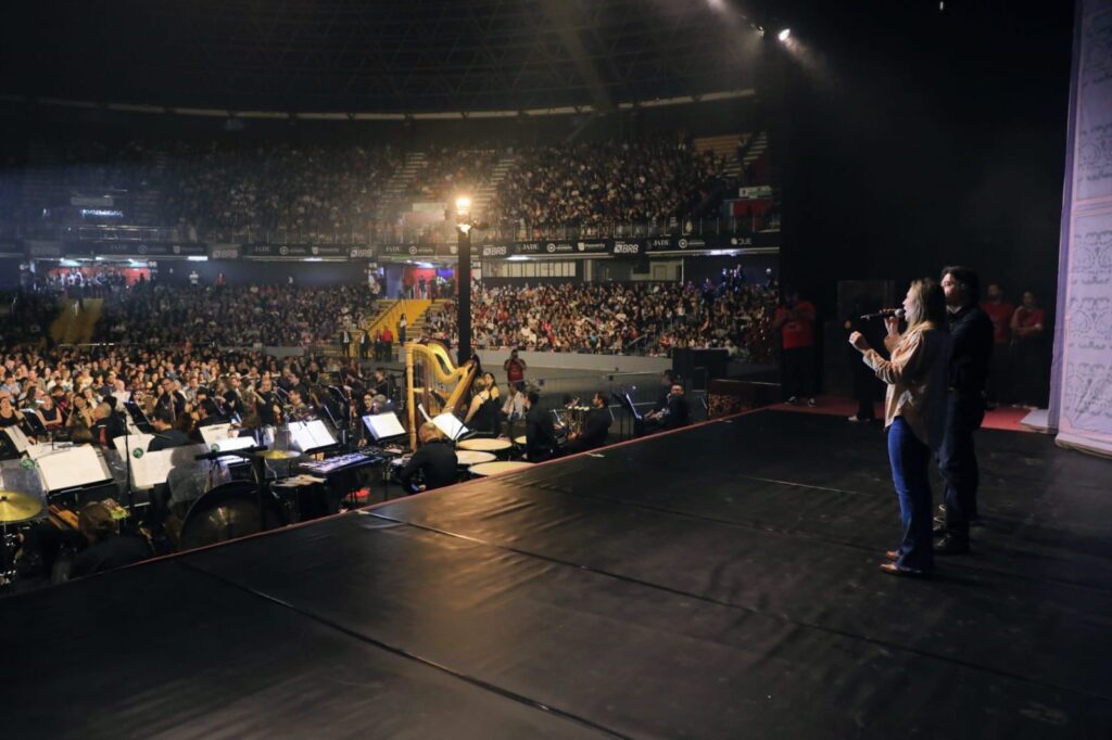 Desmentindo Fake News: Celina Leão é aplaudida em evento no Nilson Nelson Desmentindo Fake News: Celina Leão é aplaudida em evento no Nilson Nelson