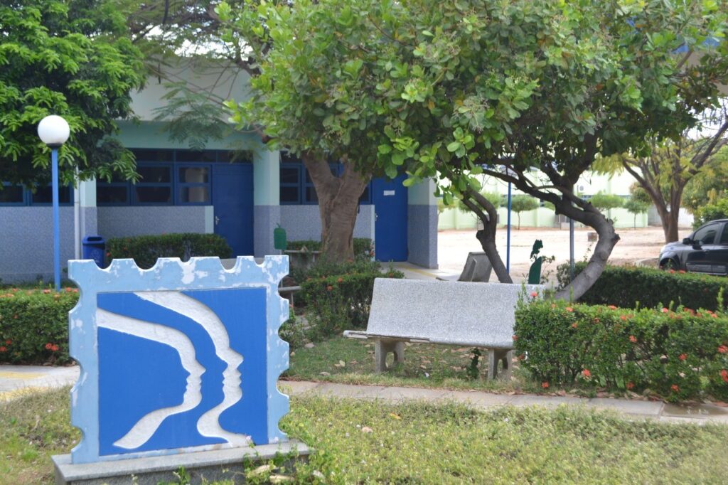 Últimos Dias para Inscrição na Seleção da Facape: Vagas em Saúde e Educação Últimos Dias para Inscrição na Seleção da Facape: Vagas em Saúde e Educação