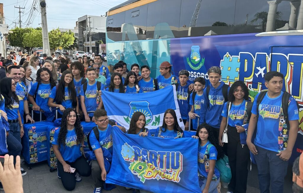 Intercâmbio Cultural: Alunos de Mossoró Representam a Cidade em Brasília Intercâmbio Cultural: Alunos de Mossoró Representam a Cidade em Brasília