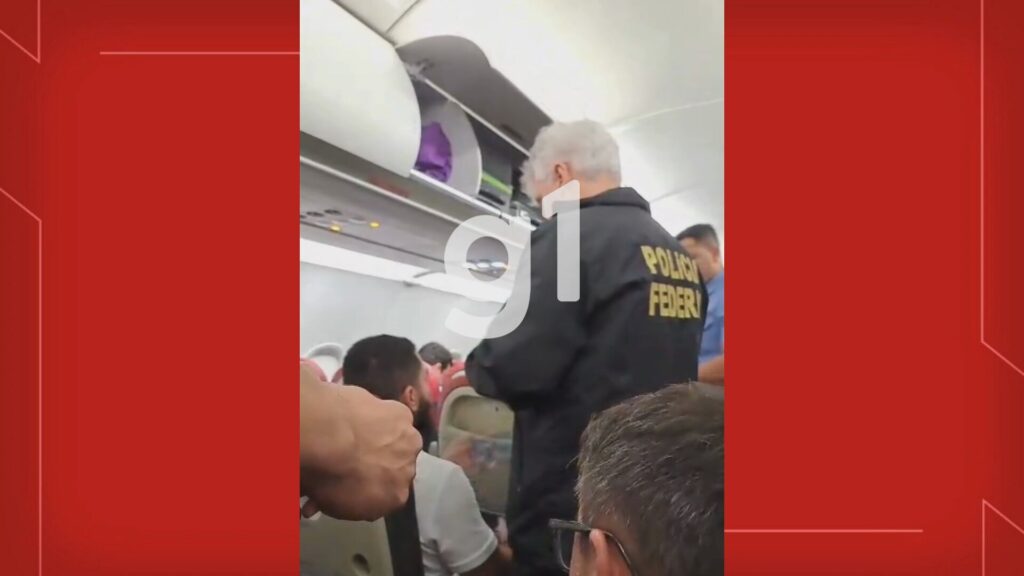 Passageiro é Retirado de Voo em Brasília Após Recusa de Uso do Modo Avião Passageiro é Retirado de Voo em Brasília Após Recusa de Uso do Modo Avião
