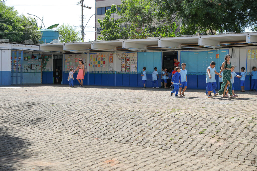 Samambaia Avança na Educação Básica: Reconstrução da Escola Classe 410 Samambaia Avança na Educação Básica: Reconstrução da Escola Classe 410