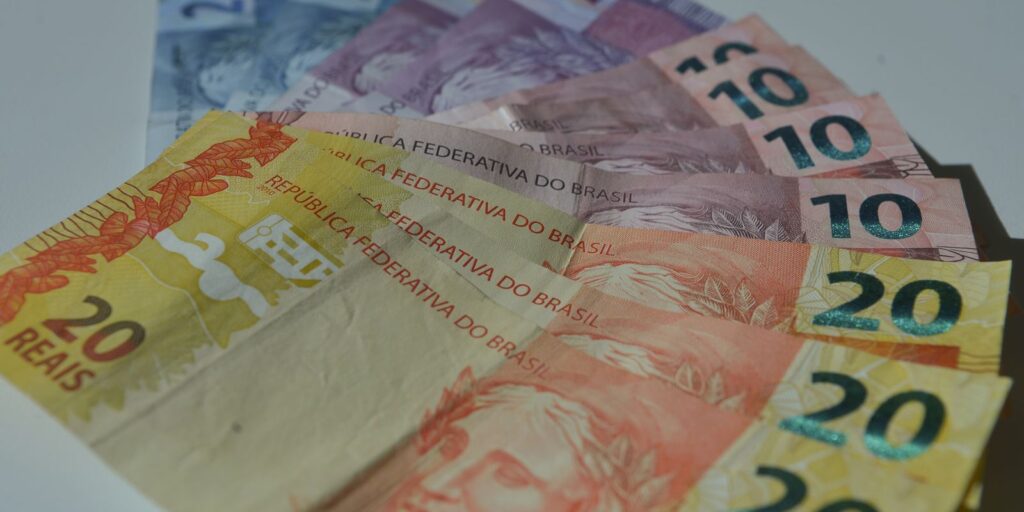 Renda Domiciliar Per Capita Atinge R$ 2.316 em 2025, Aponta IBGE Renda Domiciliar Per Capita Atinge R$ 2.316 em 2025, Aponta IBGE