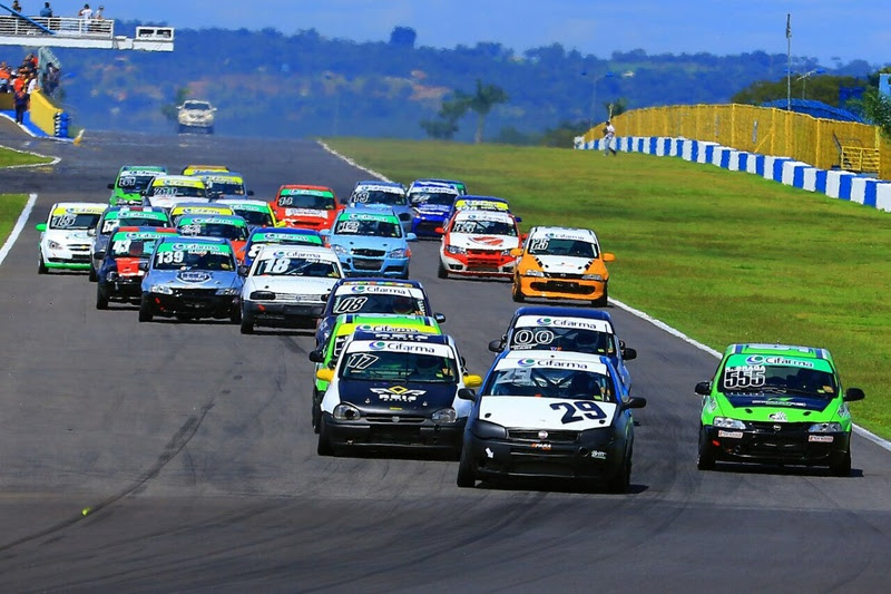 BTS 2026: Brasília Recebe a Retomada do Tradicional Campeonato de Carros de Turismo BTS 2026: Brasília Recebe a Retomada do Tradicional Campeonato de Carros de Turismo