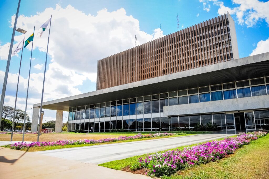 Palestra Internacional sobre Felicidade e Bem-Estar Acontece no DF nesta Quarta-Feira Palestra Internacional sobre Felicidade e Bem-Estar Acontece no DF nesta Quarta-Feira