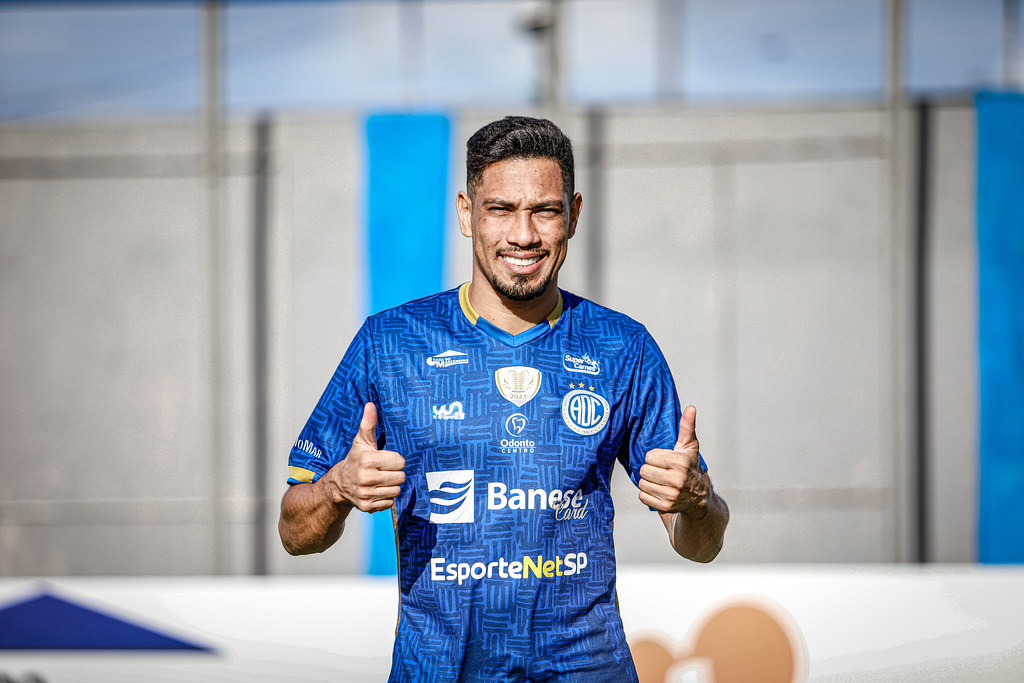 Hernane Brocador brilha em clássico e garante título para o Nacional Hernane Brocador brilha em clássico e garante título para o Nacional
