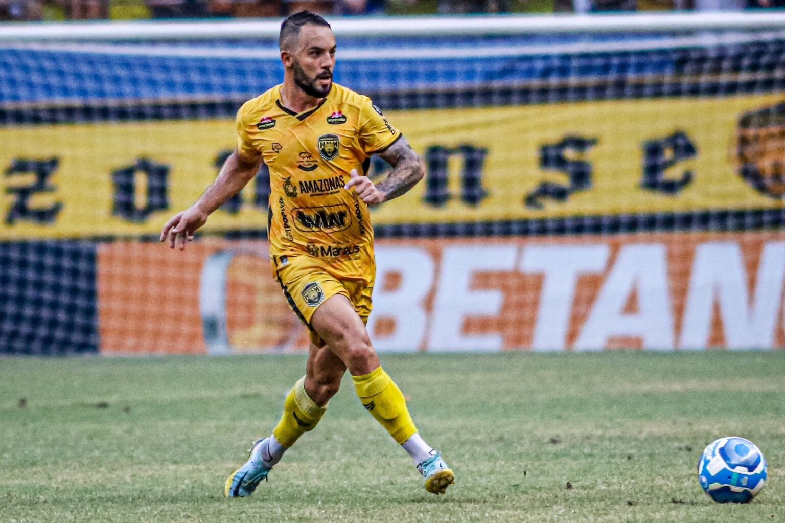 Nacional Anuncia Volante PH como Reforço para a Temporada 2024 Nacional Anuncia Volante PH como Reforço para a Temporada 2024