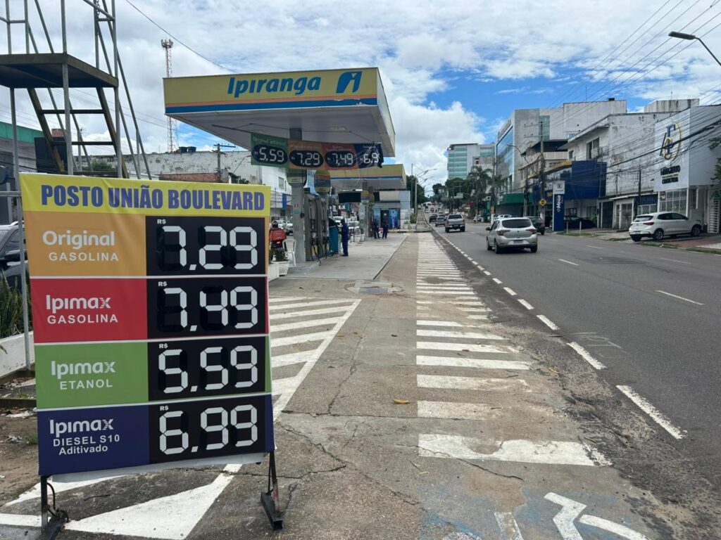 Refino de Petróleo na Zona Franca de Manaus: Senador Avalia Impacto em Preços de Combustíveis Refino de Petróleo na Zona Franca de Manaus: Senador Avalia Impacto em Preços de Combustíveis