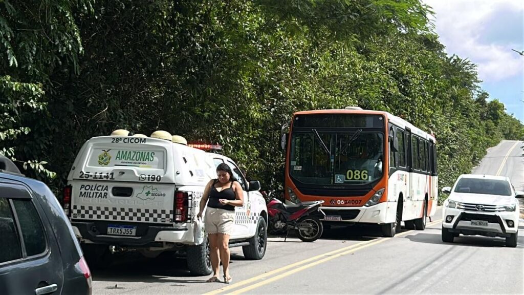 Autoridades apuram caso grave em Manaus Passageiro cabeça Autoridades apuram caso grave em Manaus Passageiro cabeça