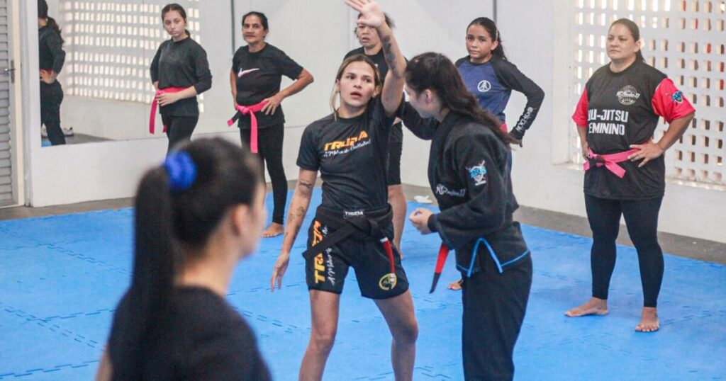 Curso Gratuito de Defesa Pessoal Feminina em Manaus: Inscrições Abertas