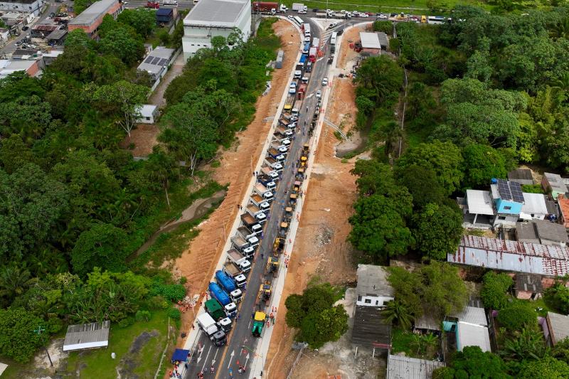 Prefeito de Manaus Busca Apoio do Governador para Asfaltamento das Ruas Prefeito de Manaus Busca Apoio do Governador para Asfaltamento das Ruas