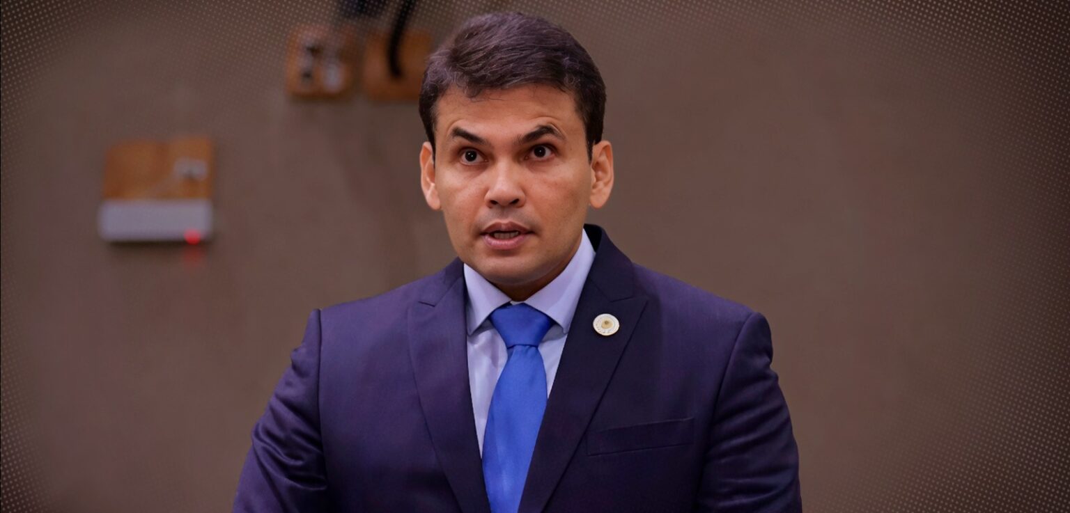 Quem é Ubirajara Rosses: O vereador em meio à polêmica na Universidade Federal do Amazonas Quem é Ubirajara Rosses: O vereador em meio à polêmica na Universidade Federal do Amazonas