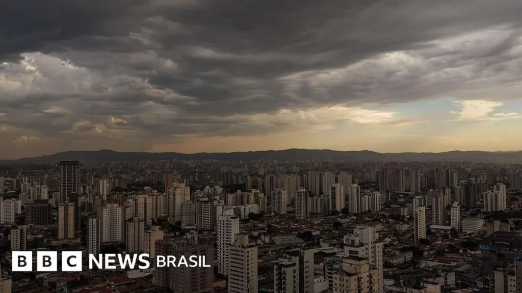 Ciclone-bomba no Brasil: Veja os 5 impactos que mudam o dia a dia no Sul e Sudeste Ciclone-bomba no Brasil: Veja os 5 impactos que mudam o dia a dia no Sul e Sudeste