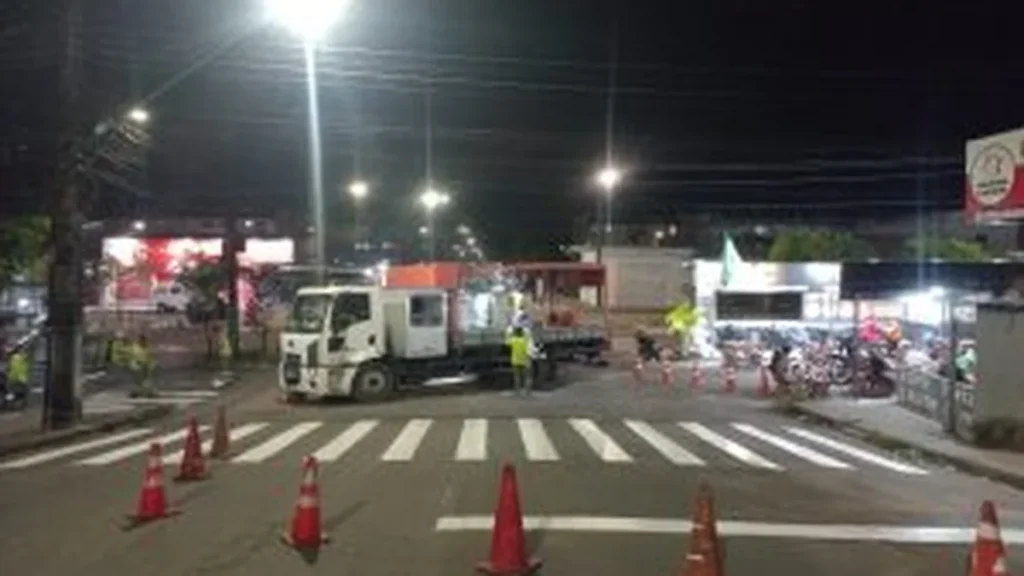 Prefeitura de Manaus reforça segurança no trânsito com nova sinalização em áreas estratégicas