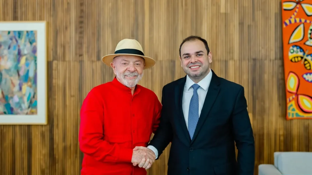 Lula amplia influência no Amazonas e cria múltiplos palanques para a reeleição Lula amplia influência no Amazonas e cria múltiplos palanques para a reeleição