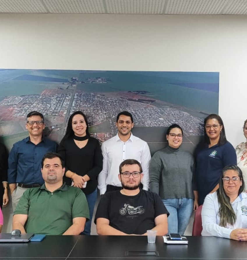 Cidade Empreendedora: Facilitando o Acesso dos Pequenos Negócios às Compras Públicas em MS Cidade Empreendedora: Facilitando o Acesso dos Pequenos Negócios às Compras Públicas em MS