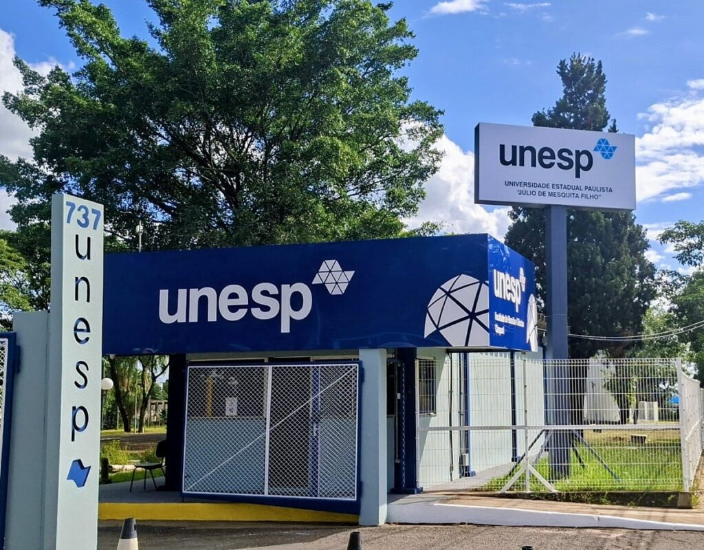 Uso de Inteligência Artificial nas Universidades: O que é Permitido e o que Não Uso de Inteligência Artificial nas Universidades: O que é Permitido e o que Não