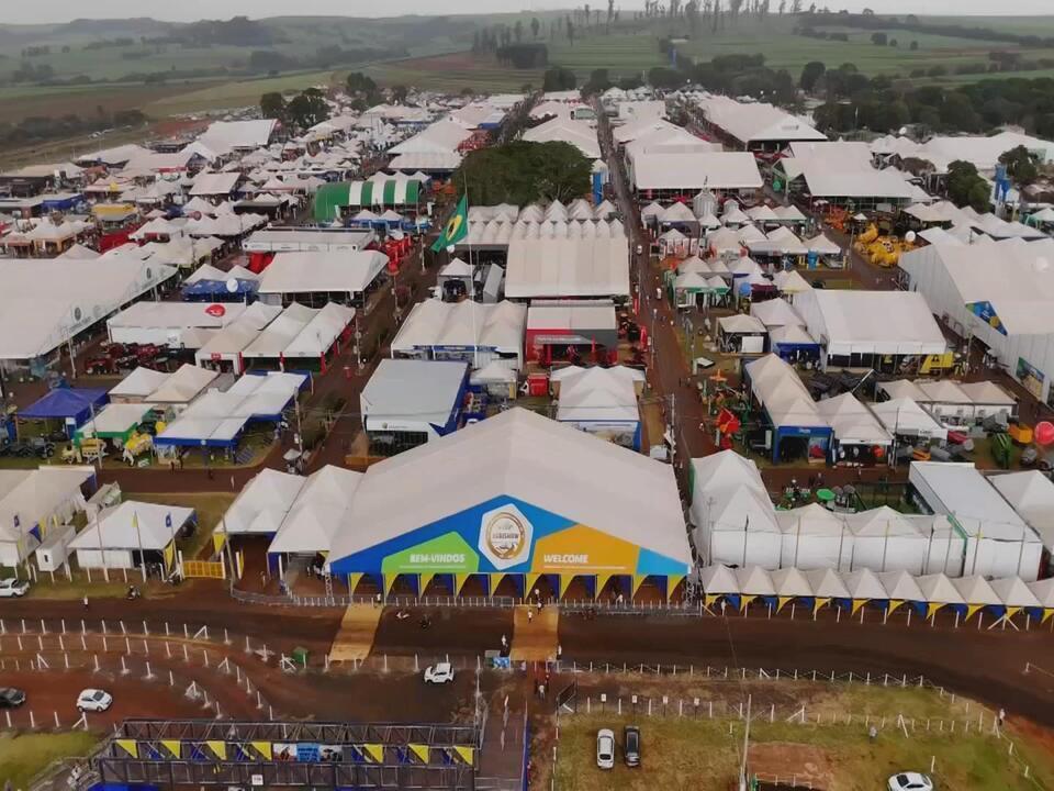 Agrishow 2024: Inovações Agrícolas de 800 Empresas em Destaque Agrishow 2024: Inovações Agrícolas de 800 Empresas em Destaque