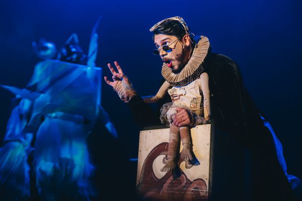 Musical ‘Bertoldo, o Tubarão que Queria Ser Gente’ Encanta na CAIXA Cultural Brasília Musical 'Bertoldo, o Tubarão que Queria Ser Gente' Encanta na CAIXA Cultural Brasília