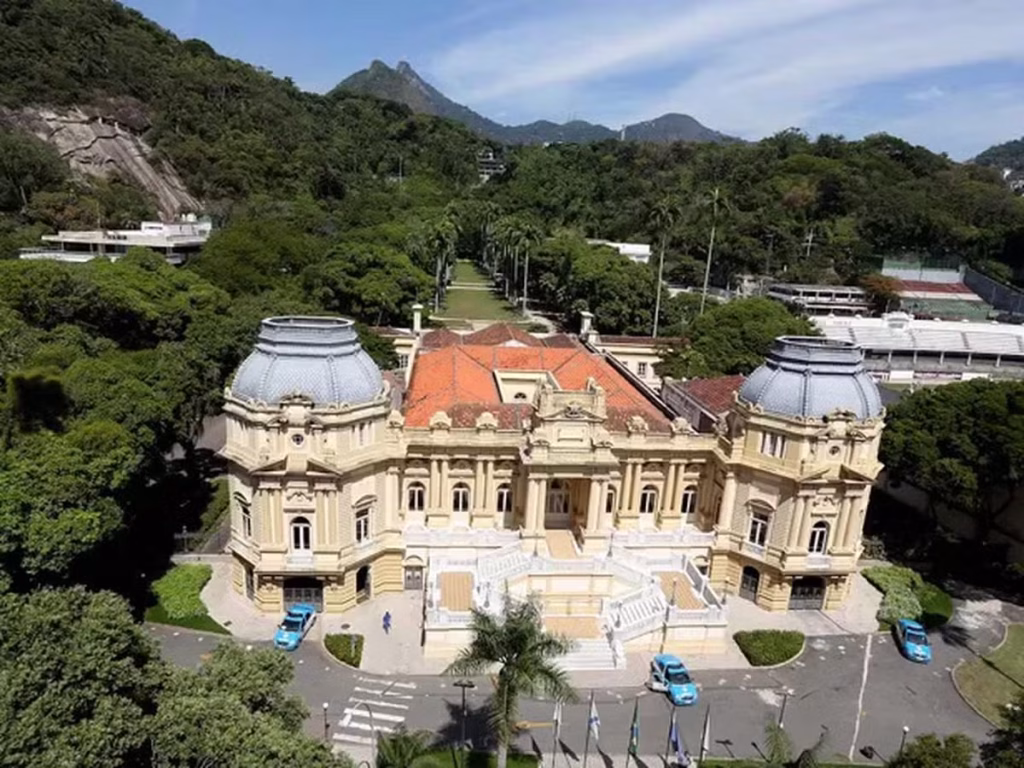 Movimentações Políticas no RJ: Candidaturas ao Senado e Alerj em Debate Movimentações Políticas no RJ: Candidaturas ao Senado e Alerj em Debate