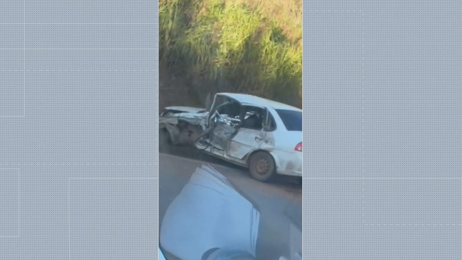 Tragédia na BR-040: Acidente entre carros resulta em uma morte e cinco feridos Tragédia na BR-040: Acidente entre carros resulta em uma morte e cinco feridos