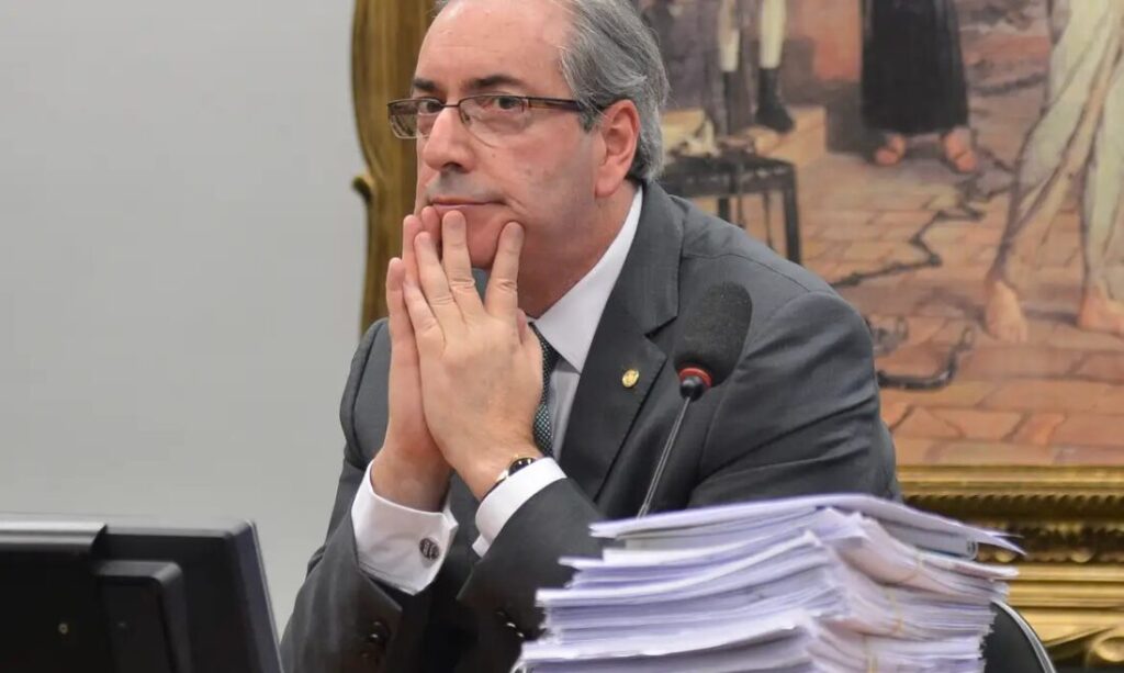 Eduardo Cunha Expande Seus Negócios em Minas Gerais com Nova Rádio