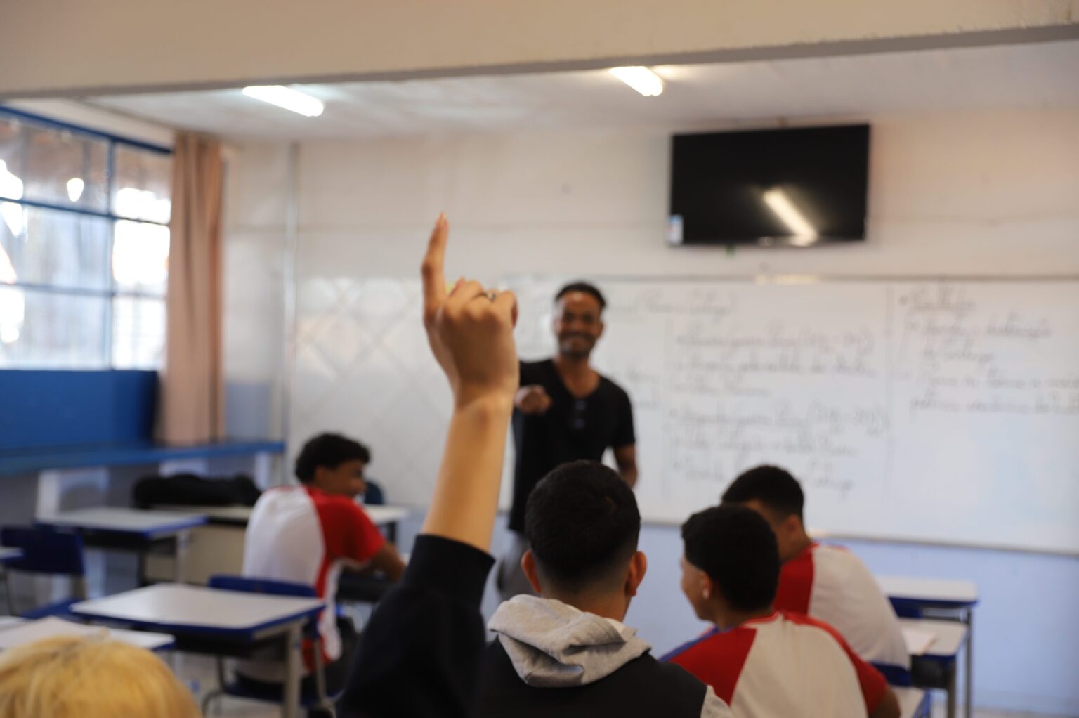 Minas Bilíngue: Escolas de Uberaba e Patos de Minas se Destacam na Iniciativa Minas Bilíngue: Escolas de Uberaba e Patos de Minas se Destacam na Iniciativa