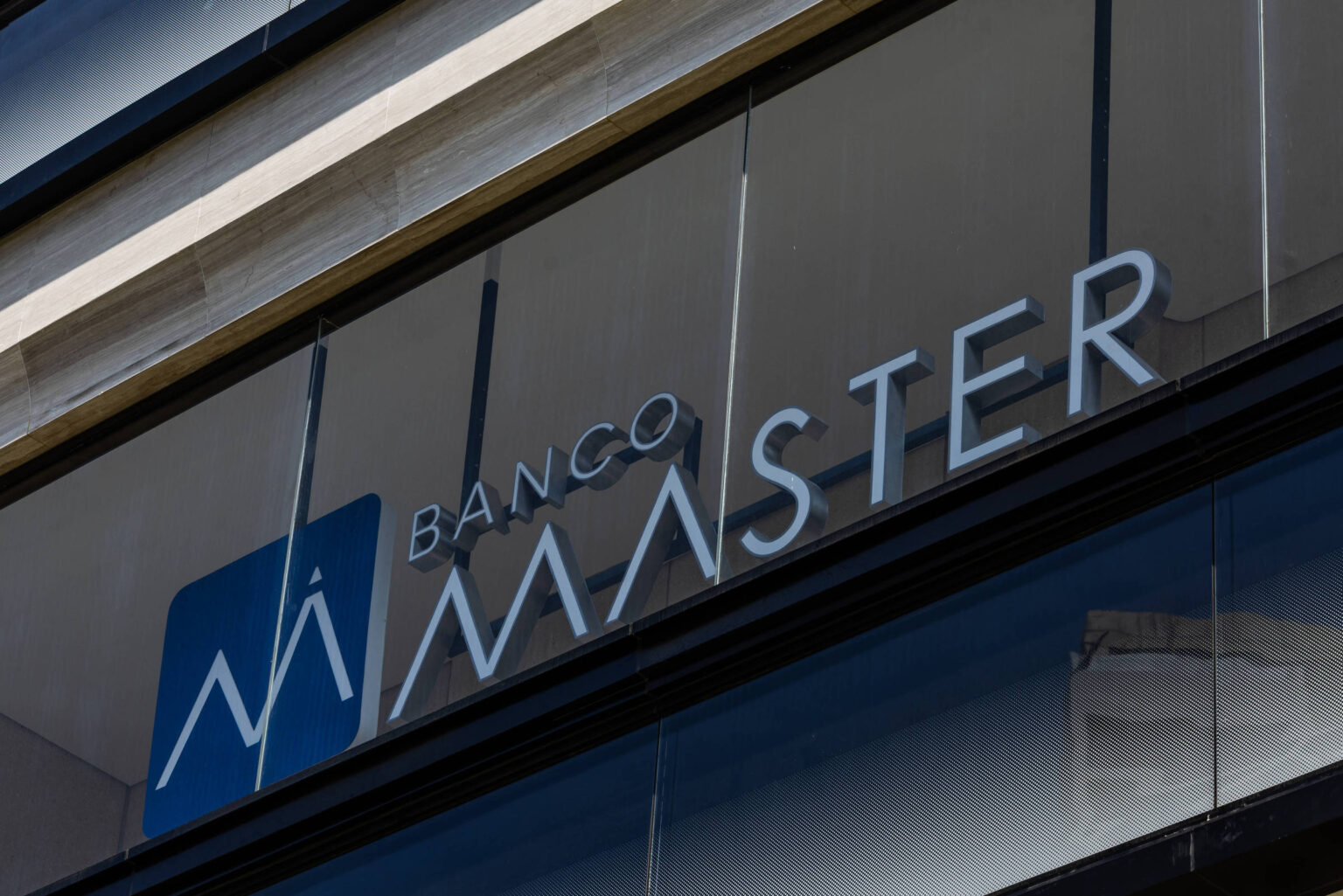 Oito investigados prestam depoimentos à PF sobre fraude no Banco Master