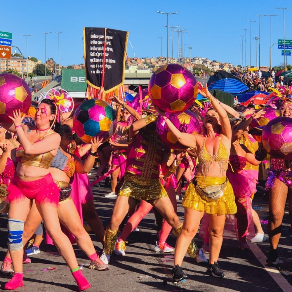 Carnaval 2026: A Maior Celebração do Brasil com Impacto Econômico Recorde Carnaval 2026: A Maior Celebração do Brasil com Impacto Econômico Recorde