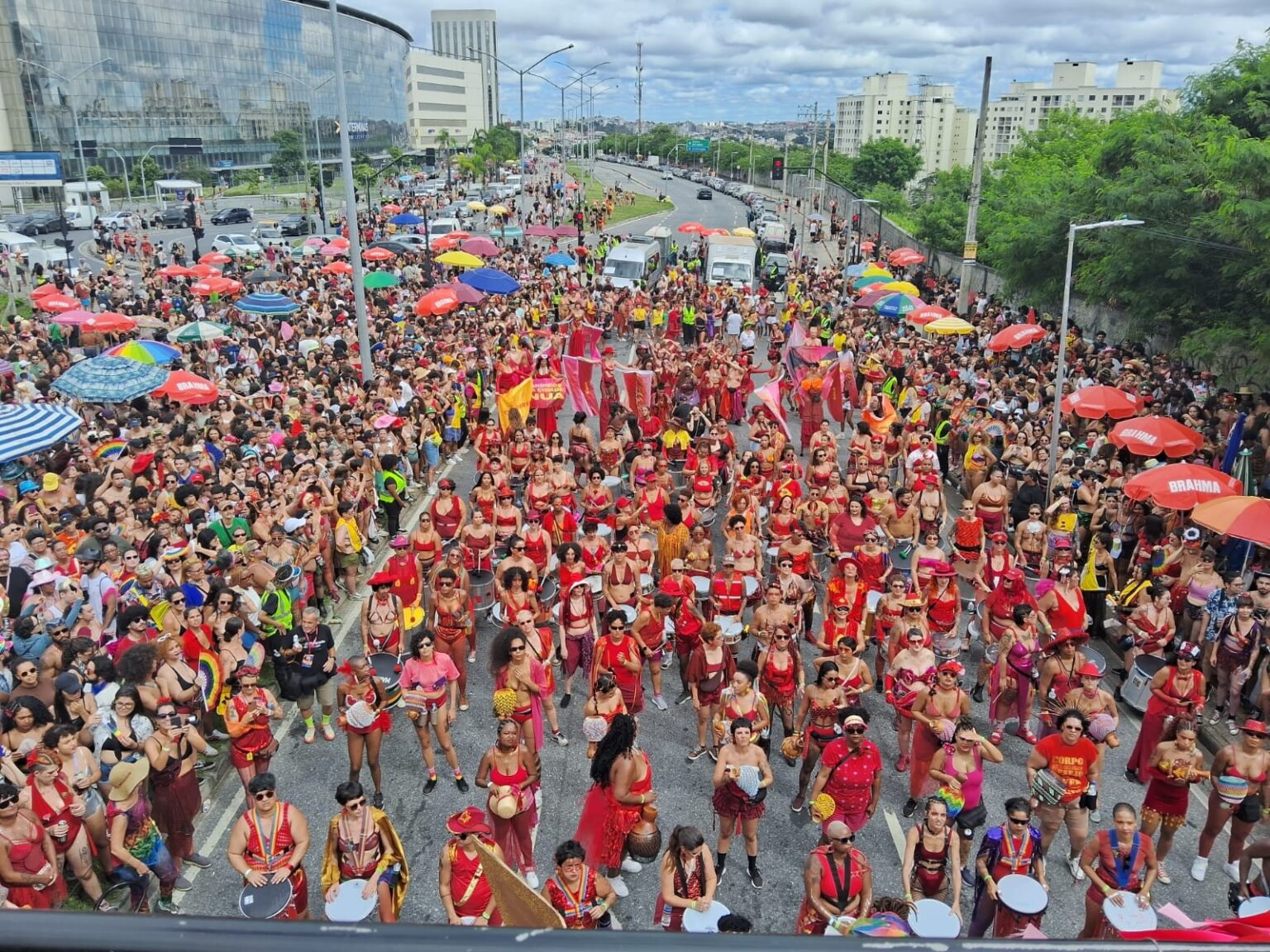 Carnaval 2026: BH Registra Queda de 70% em Furto de Celulares e Zero Ocorrências de Estupro e Femini