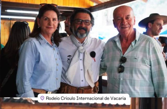 Navalhadas do Barão no Rodeio Internacional da Vacaria: Polêmica e Política em Foco Navalhadas do Barão no Rodeio Internacional da Vacaria: Polêmica e Política em Foco