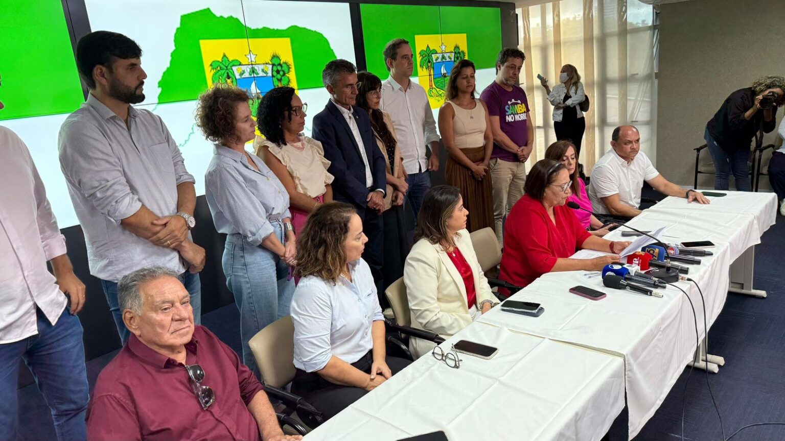 Fátima Bezerra Desiste de Candidatura ao Senado e Foca no Mandato até 2026 Fátima Bezerra Desiste de Candidatura ao Senado e Foca no Mandato até 2026