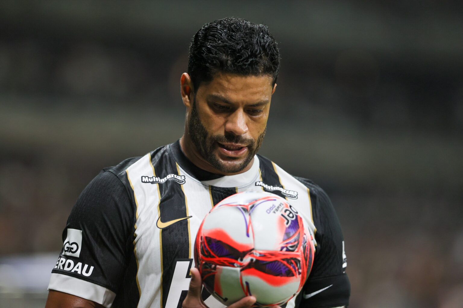 Fluminense e Hulk Finalizam Acordo; Empresária Retorna ao Atlético-MG para Rescisão